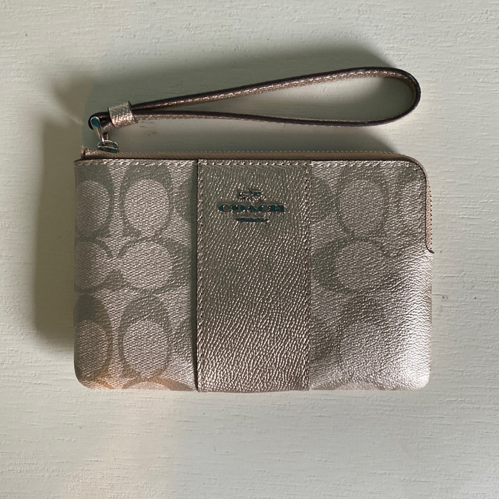 NWT Coach Wristlet